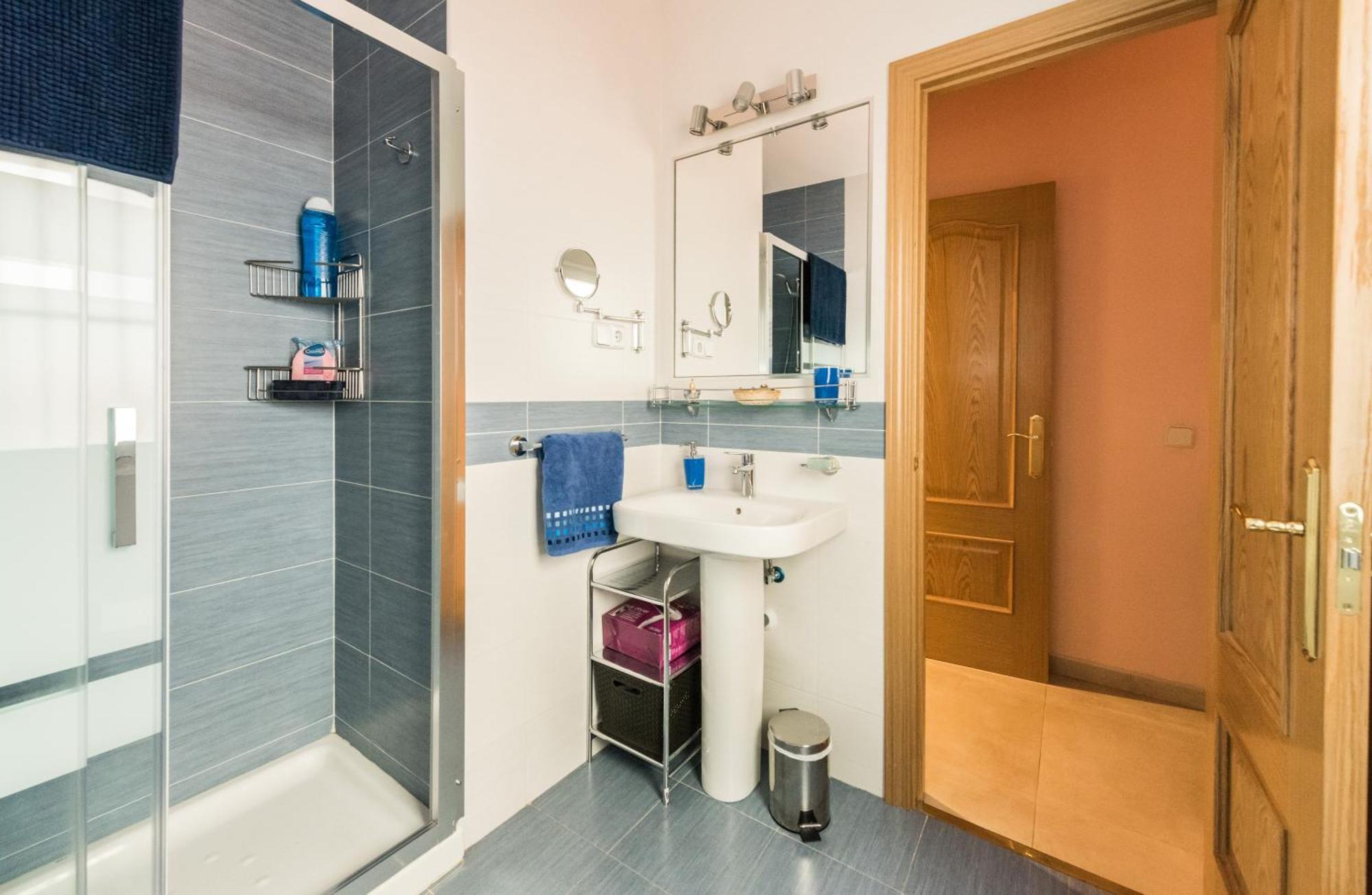 Apartamentos Madrid Xxxiii - Alojamiento De Temporada Szoba fotó