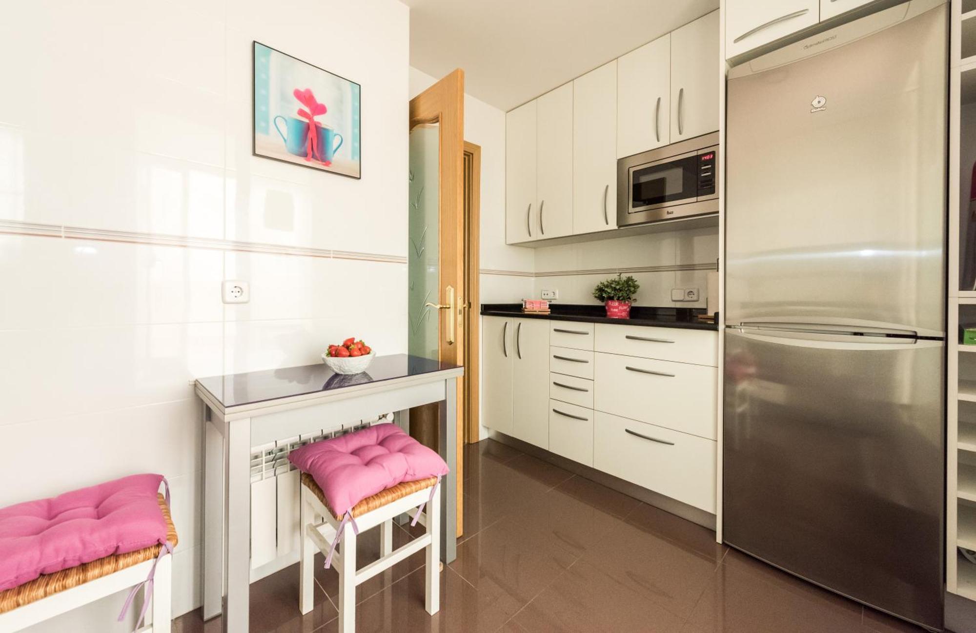 Apartamentos Madrid Xxxiii - Alojamiento De Temporada Szoba fotó