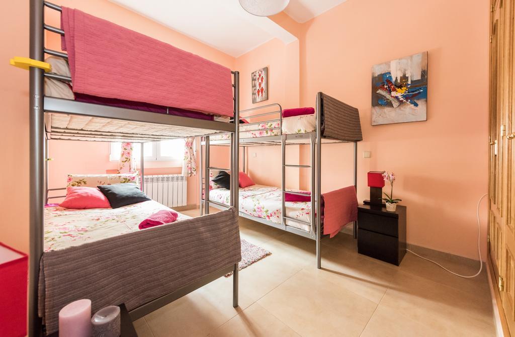 Apartamentos Madrid Xxxiii - Alojamiento De Temporada Kültér fotó